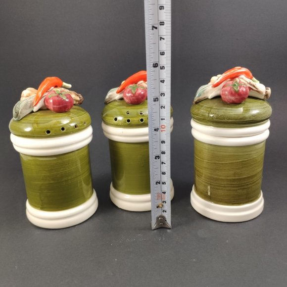 Garden Harvest Shakers Canister Set of 3, MCM Arnart 5th Avenue, 5.75" - Picture 8 of 9